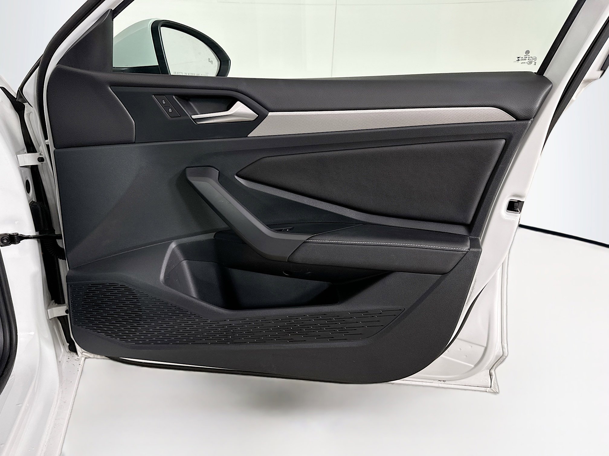 Used 2024 Volkswagen Jetta S image 30