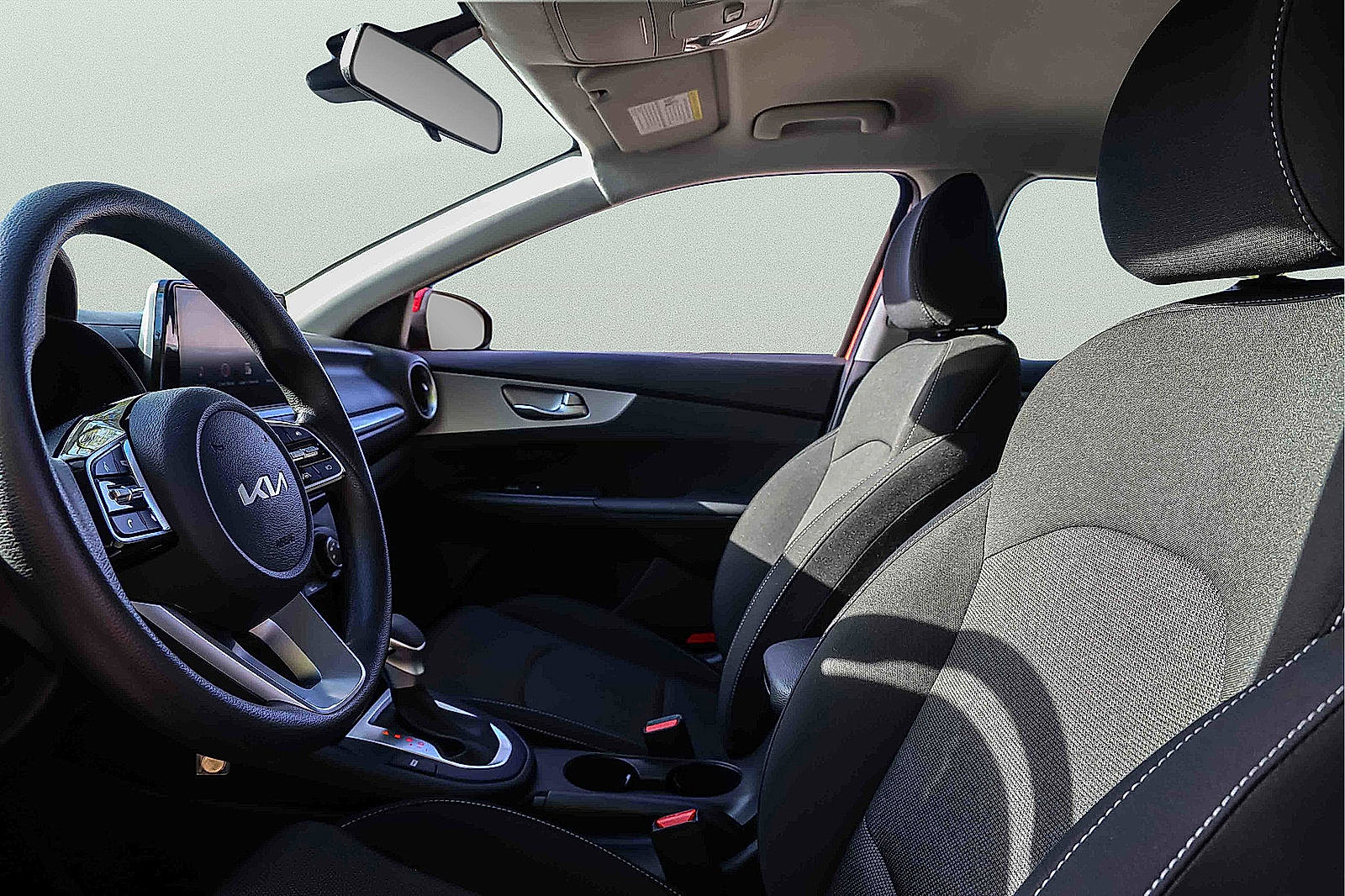 Certified 2024 Kia Forte LXS w/ LXS Technology Package FWD image 8