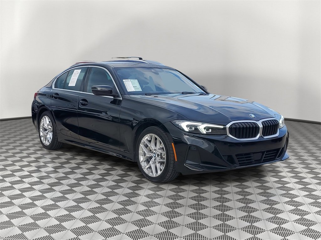 Used 2025 BMW 330i Sedan image 2