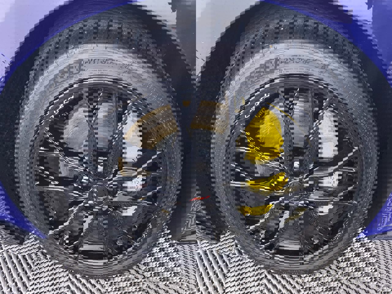 New 2025 Chevrolet Corvette Stingray Premium Conv w/ Z51 Performance Package image 15