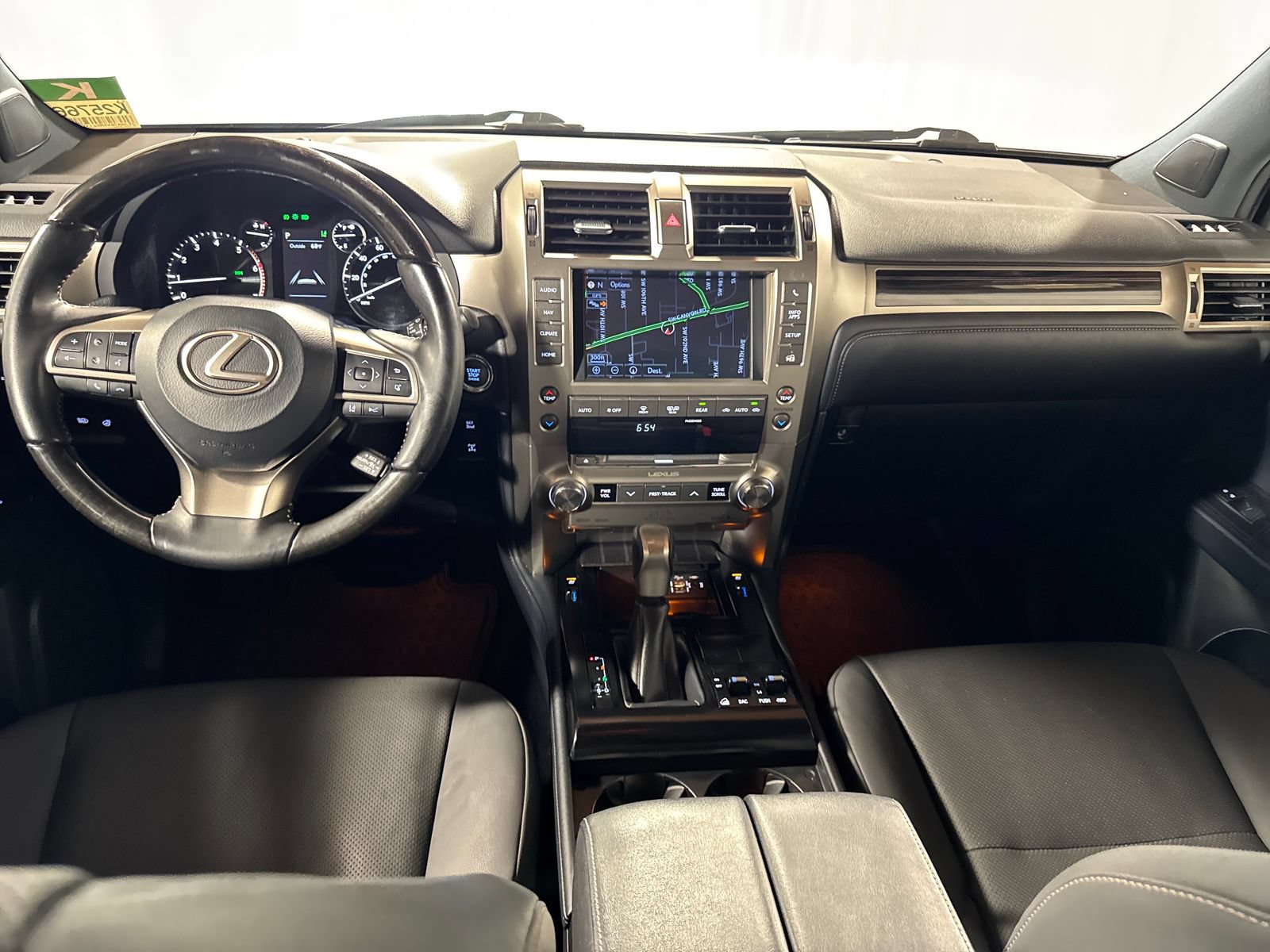 Used 2021 Lexus GX 460 Premium w/ Accessory Package AWD/4WD image 4