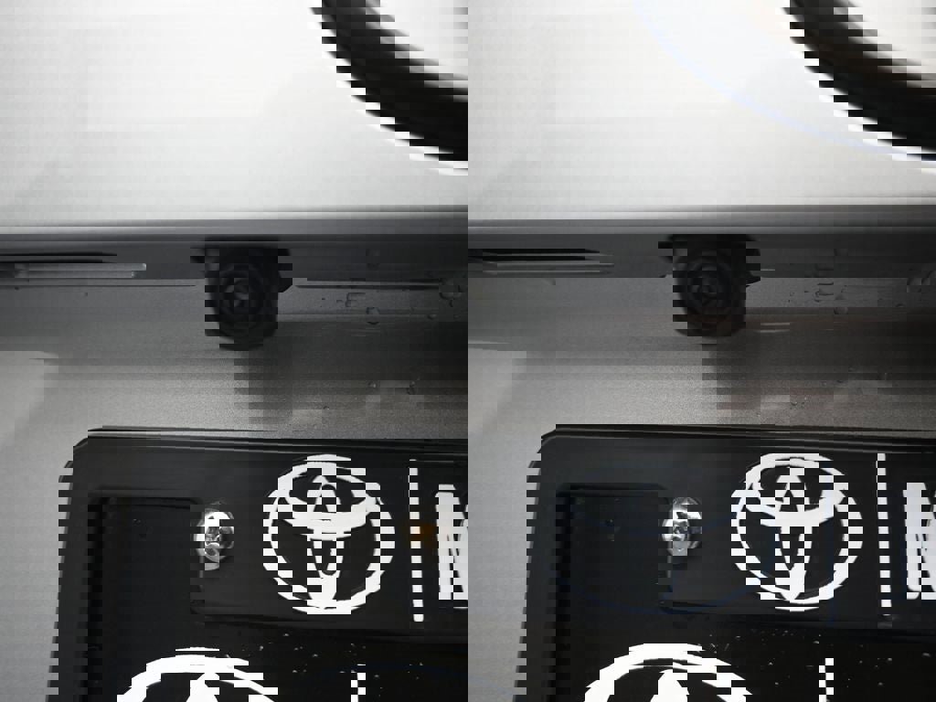 New 2025 Toyota RAV4 LE image 40