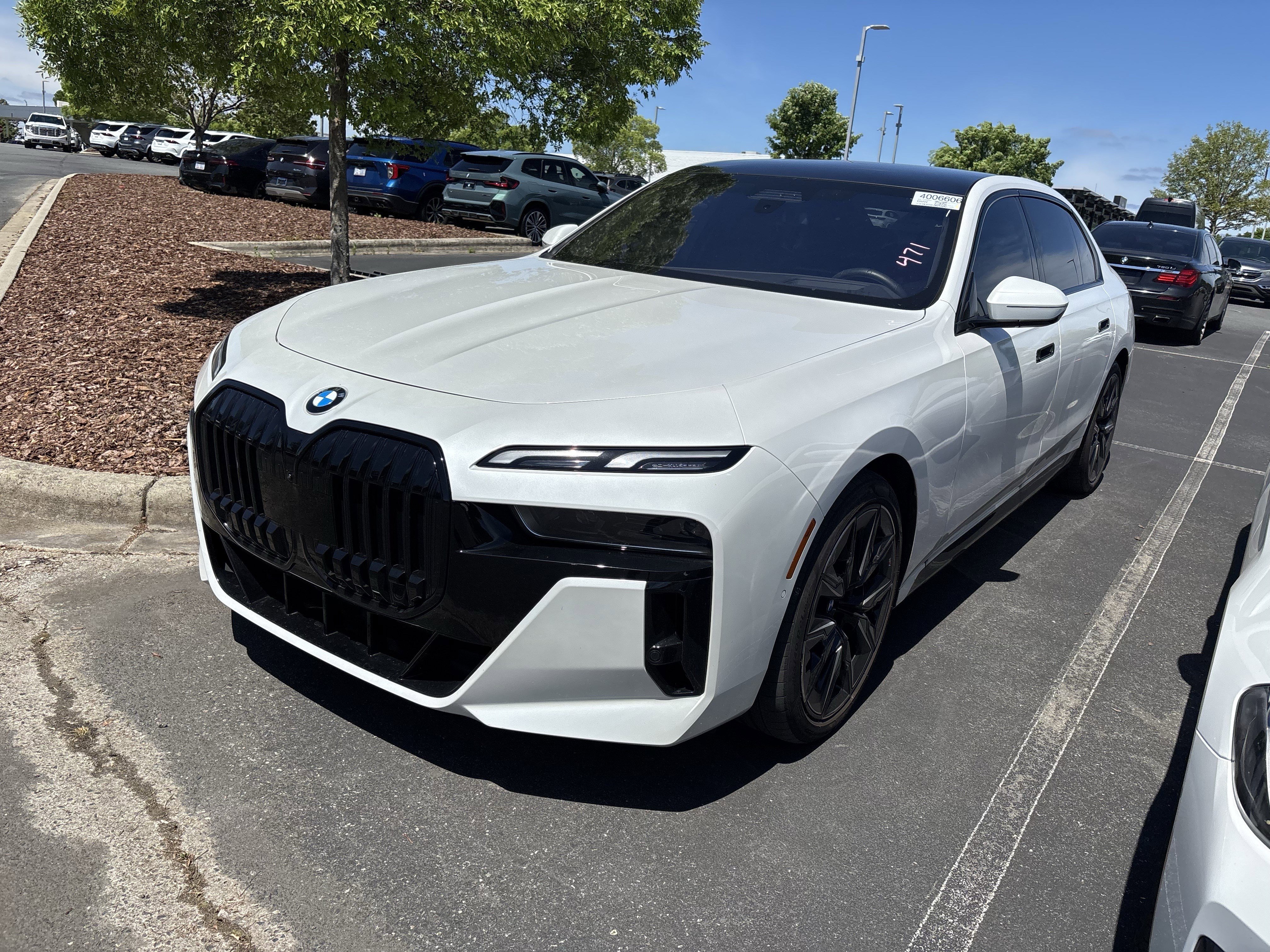 Certified 2023 BMW 760i xDrive AWD/4WD image 12