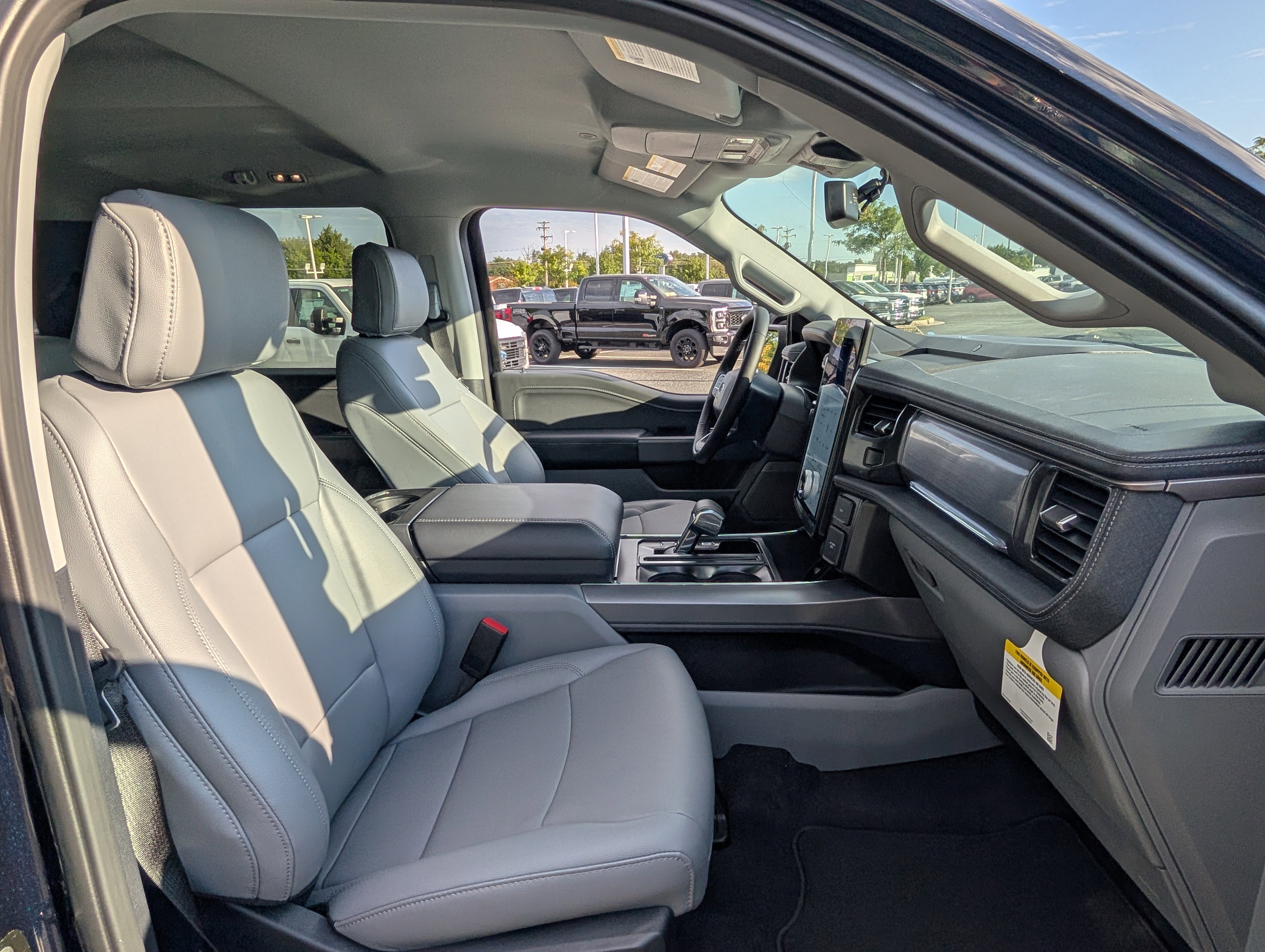 New 2025 Ford F150 Lightning Flash image 8