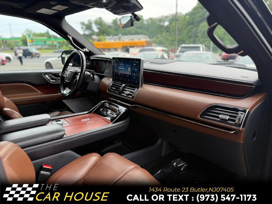 Used 2024 Lincoln Navigator Reserve AWD/4WD image 26