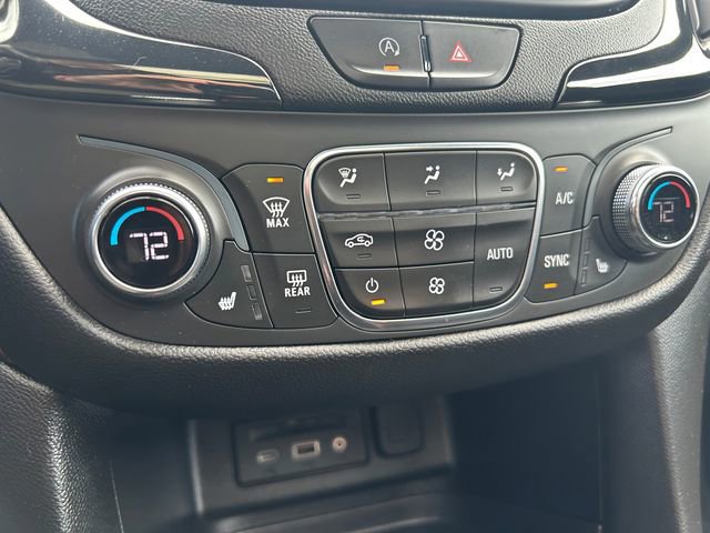 Used 2022 Chevrolet Equinox RS w/ RS Leather Package FWD image 30
