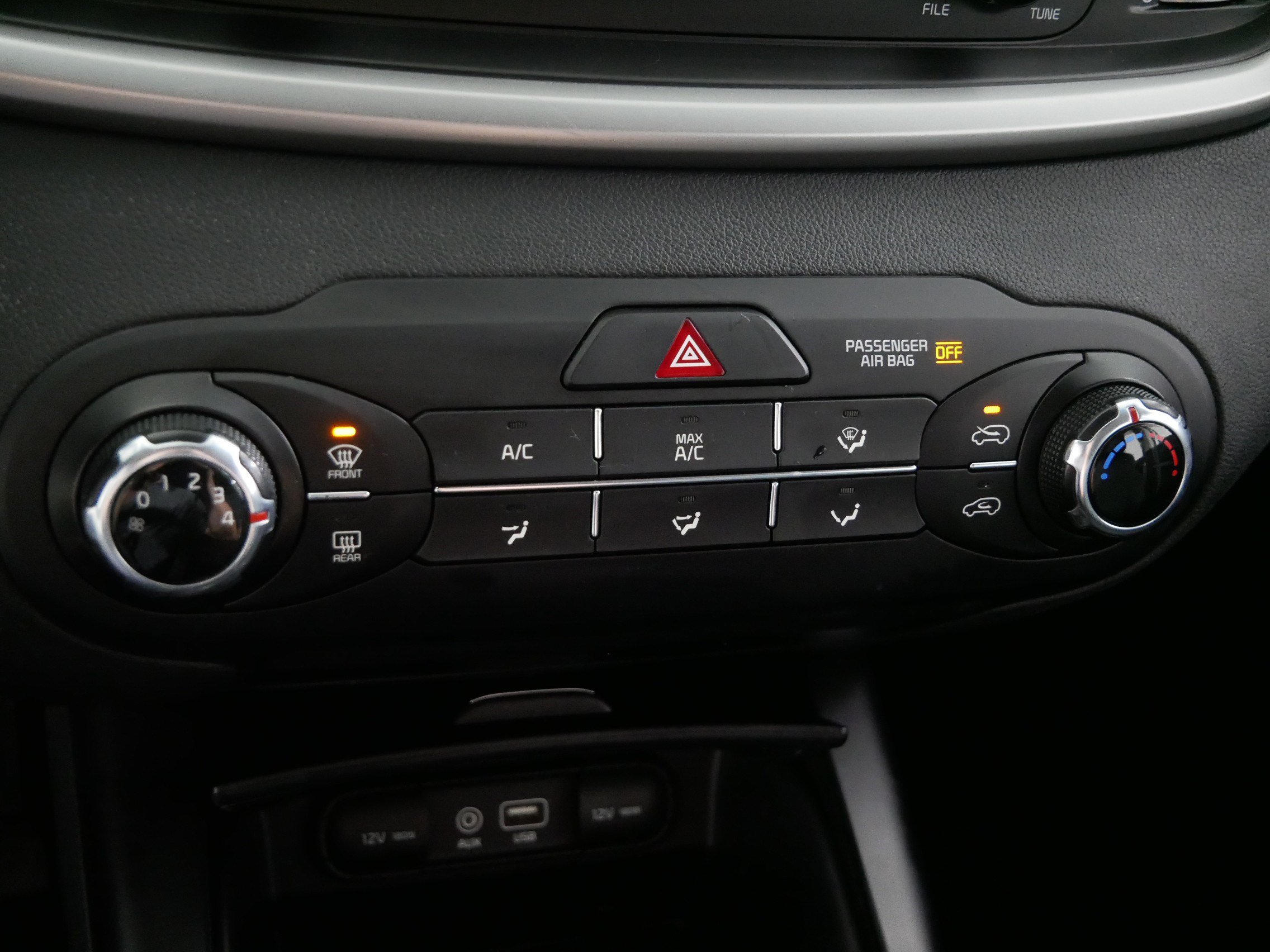 Used 2017 Kia Sorento AWD image 23