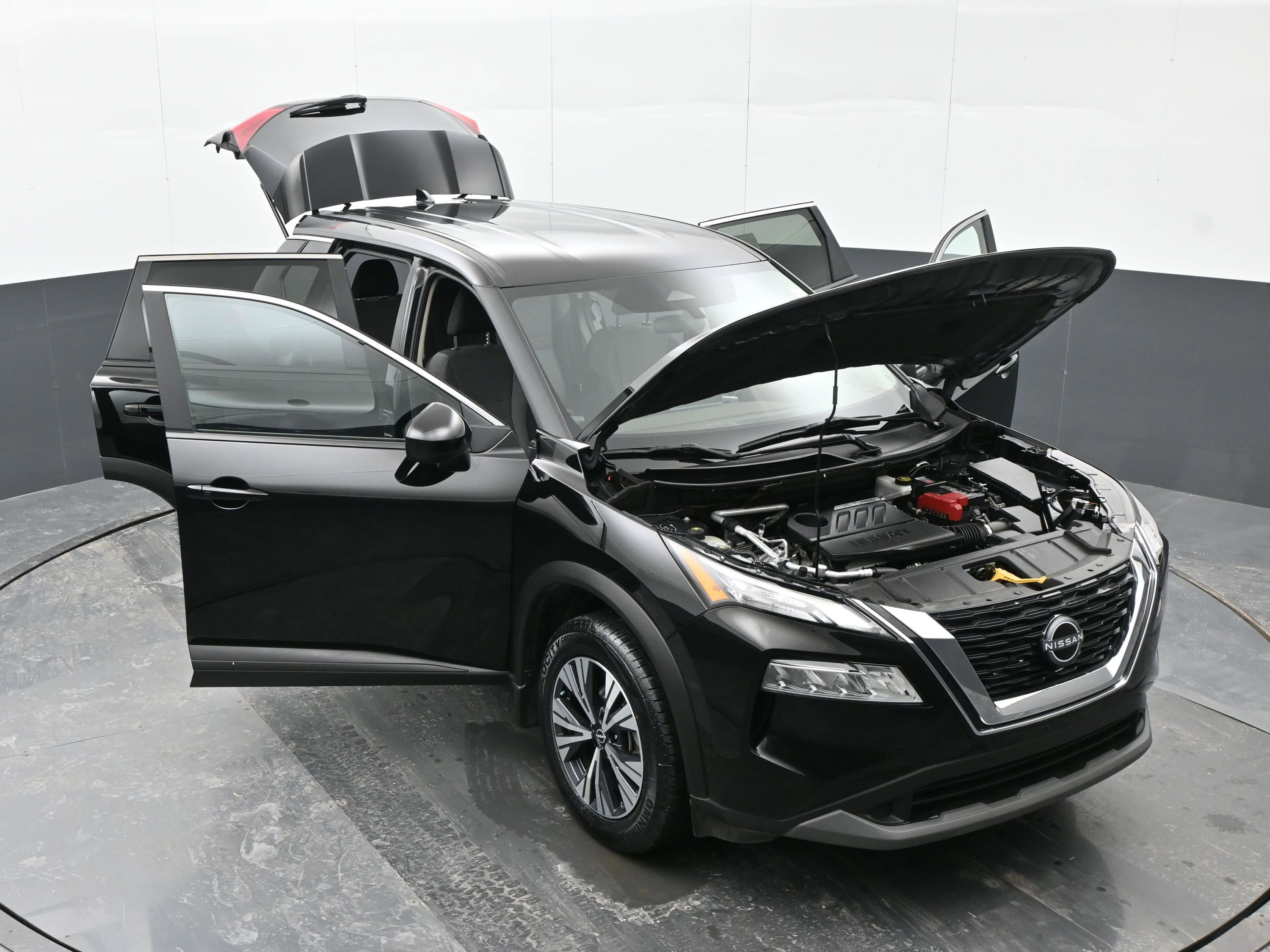 Used 2023 Nissan Rogue SV image 45