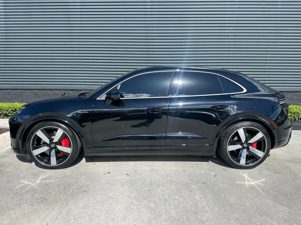 Certified 2024 Porsche Macan Turbo Electric image 2