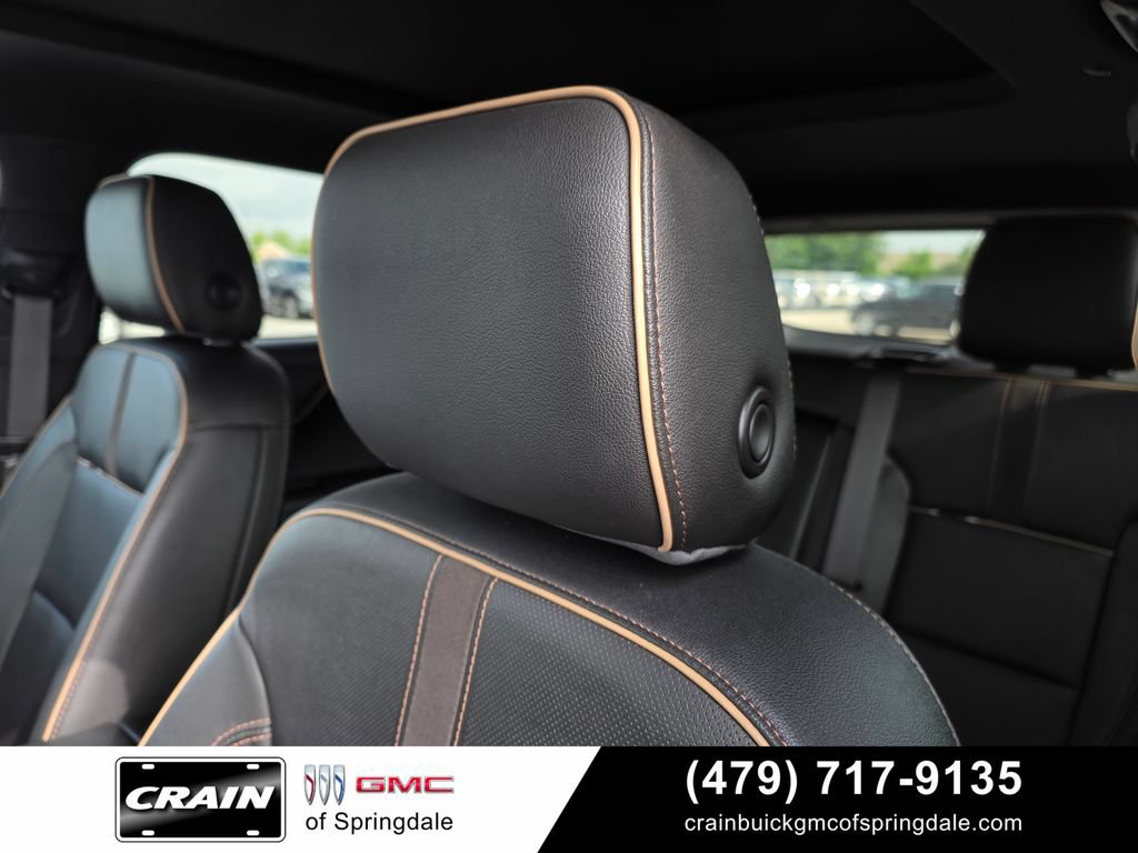 Used 2019 Chevrolet Blazer Premier w/ Sun and Wheels Package FWD image 22
