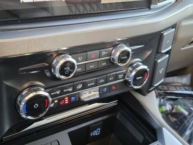 New 2026 Ford F250 Platinum w/ Platinum Plus Package image 35