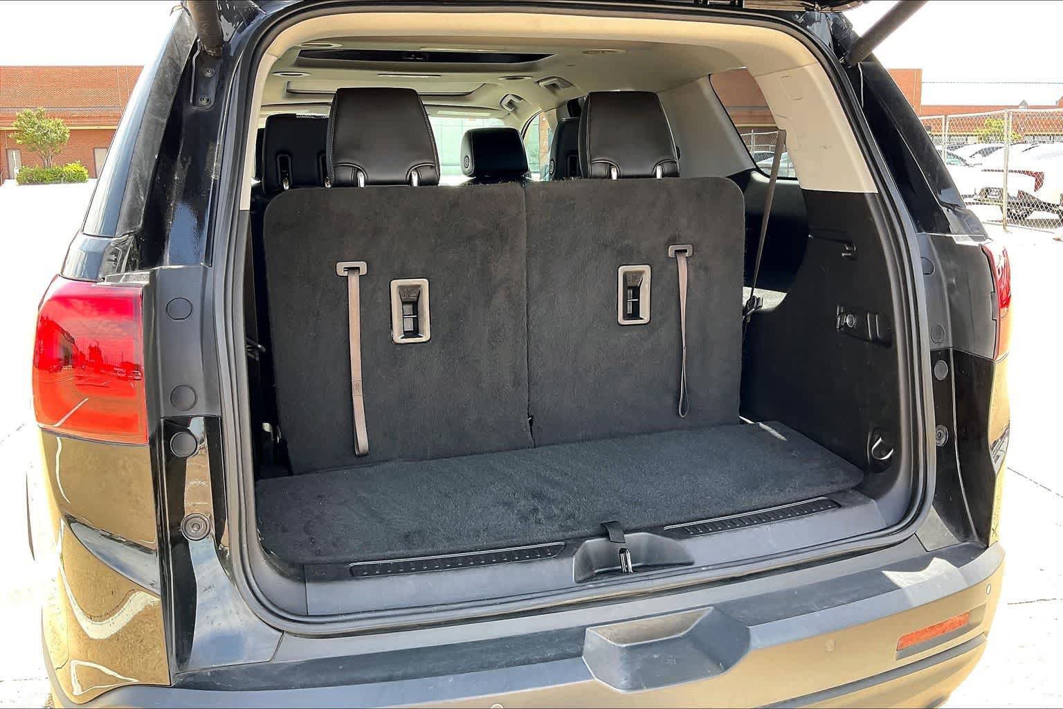 Used 2019 GMC Acadia SLT w/ Black Edition FWD image 18