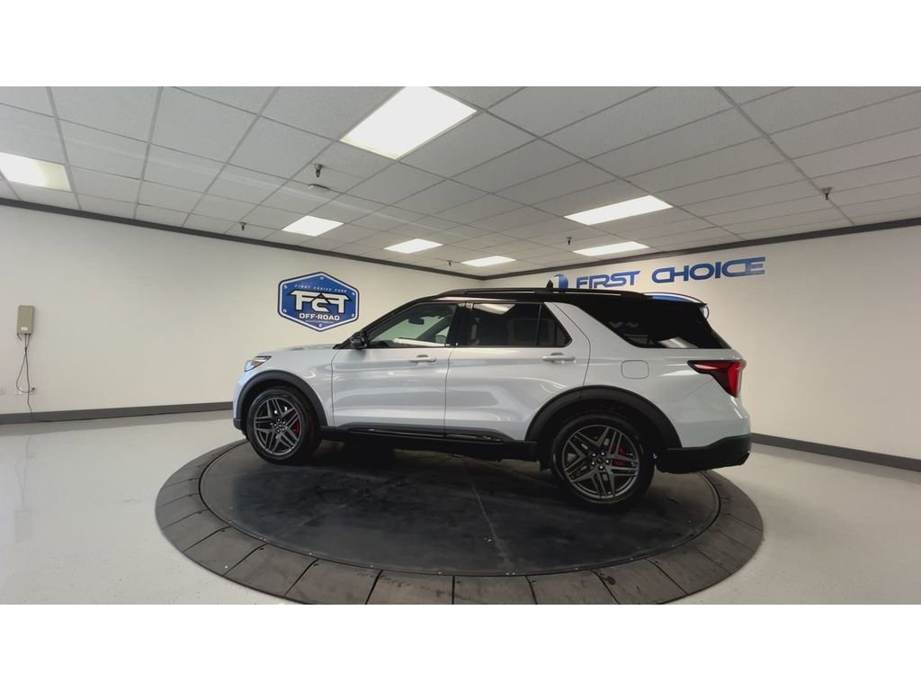 New 2026 Ford Explorer ST w/ Sun And Sound Package image 7