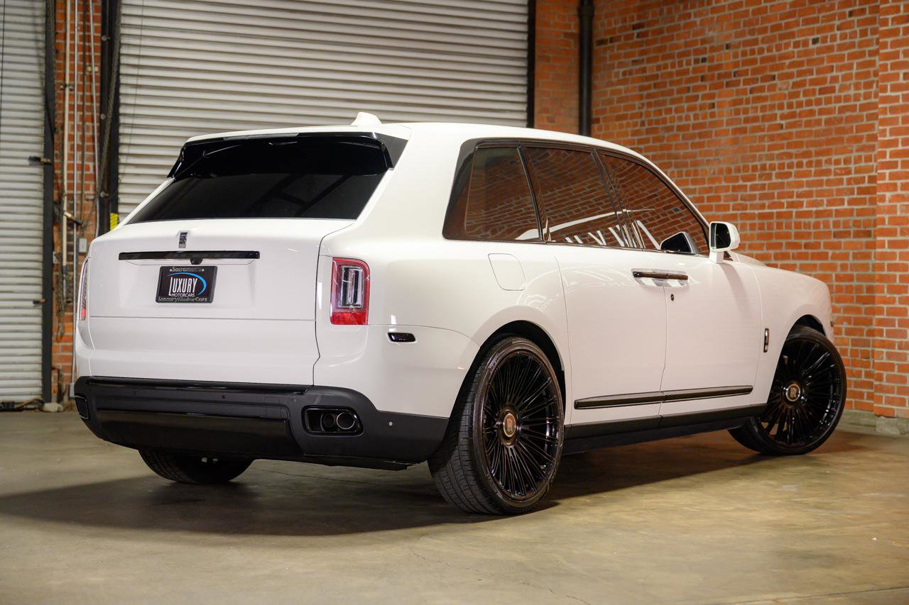 Used 2019 Rolls-Royce Cullinan image 19