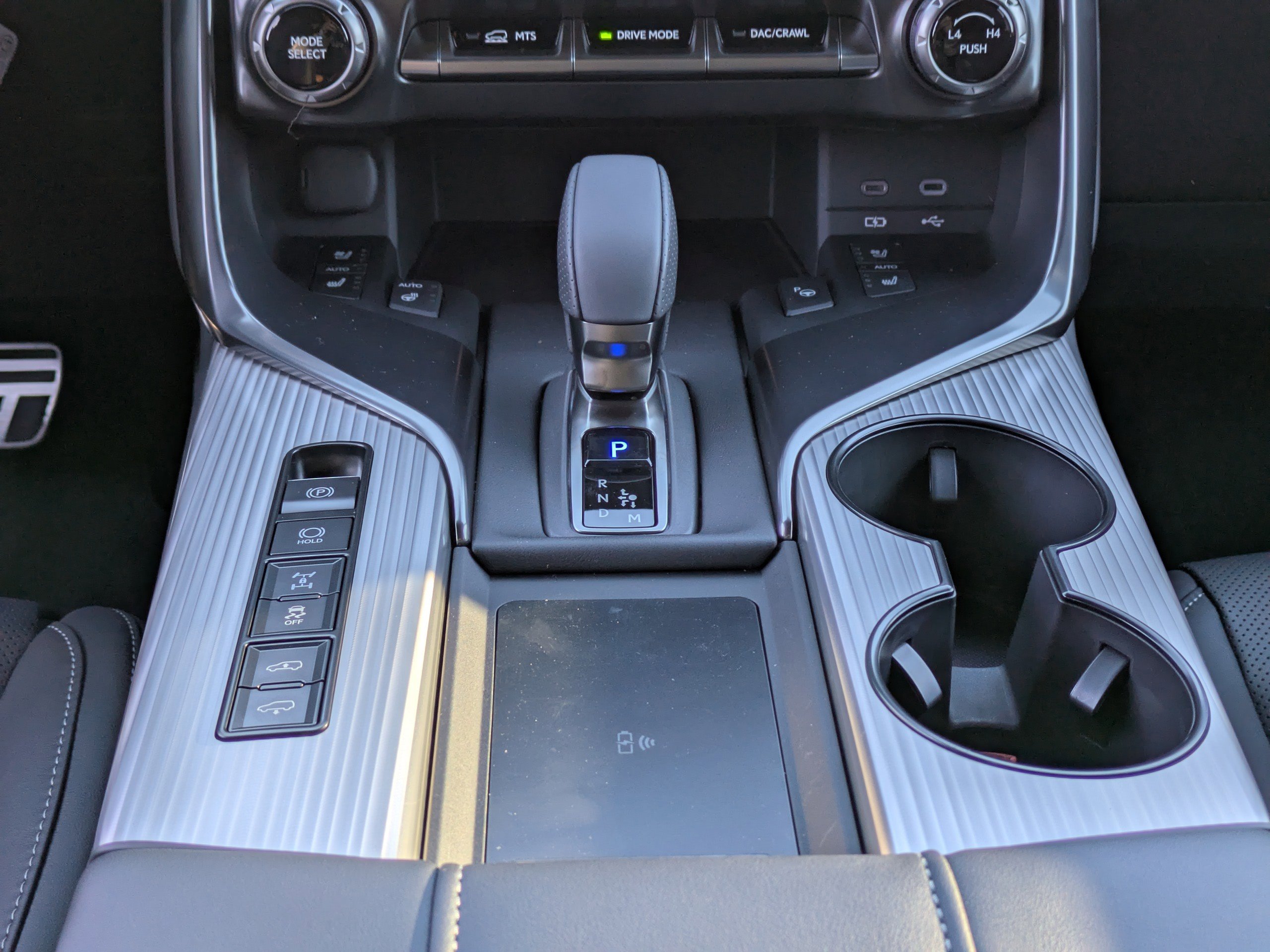 New 2025 Lexus LX 700h F Sport image 21