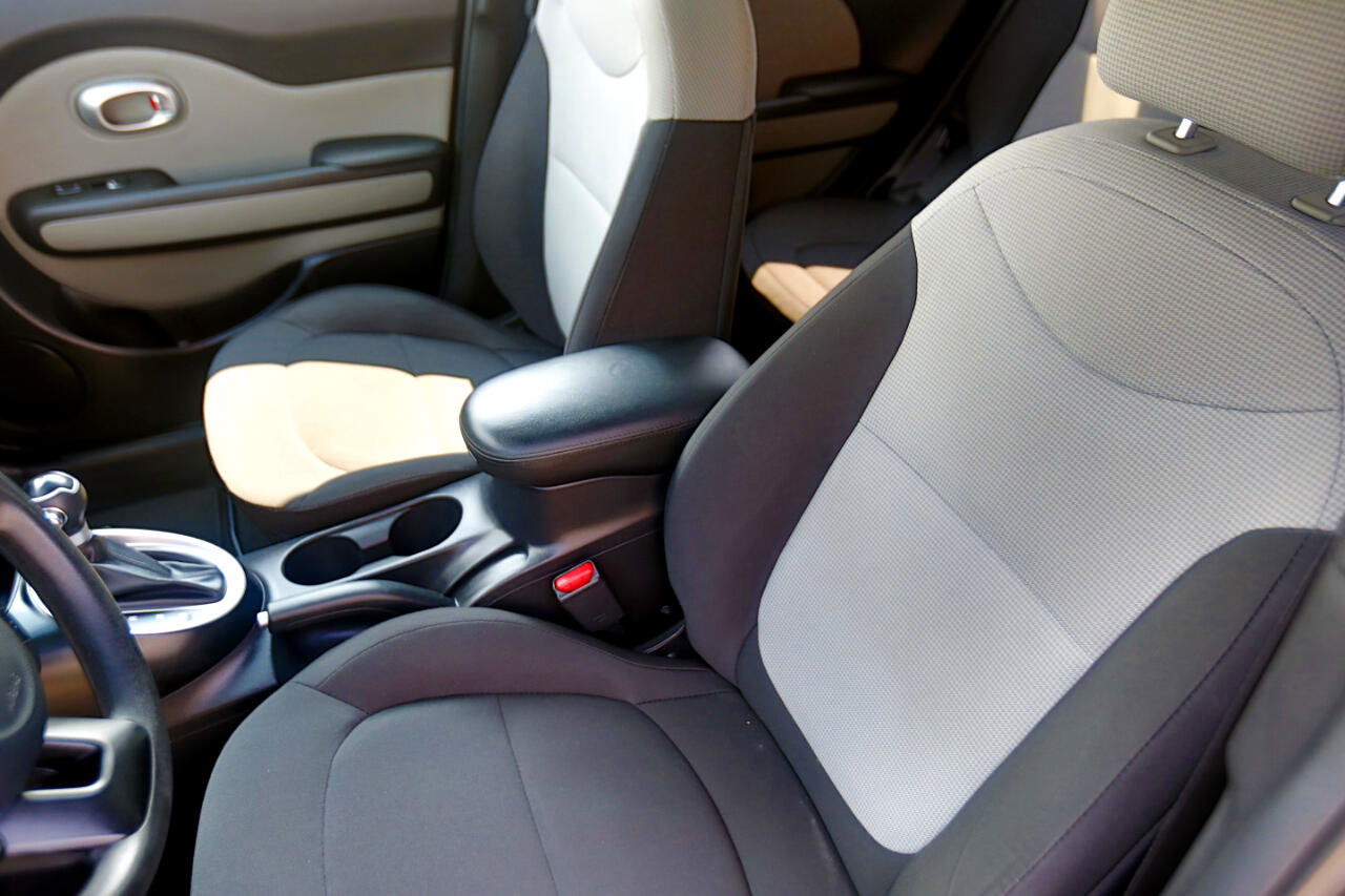Used 2018 Kia Soul image 5