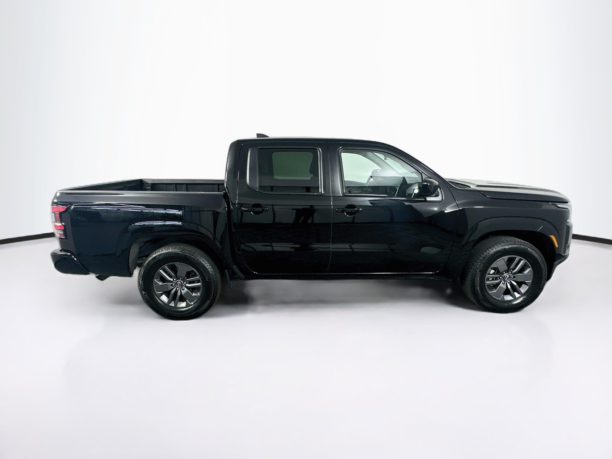 Used 2026 Nissan Frontier SV RWD image 10
