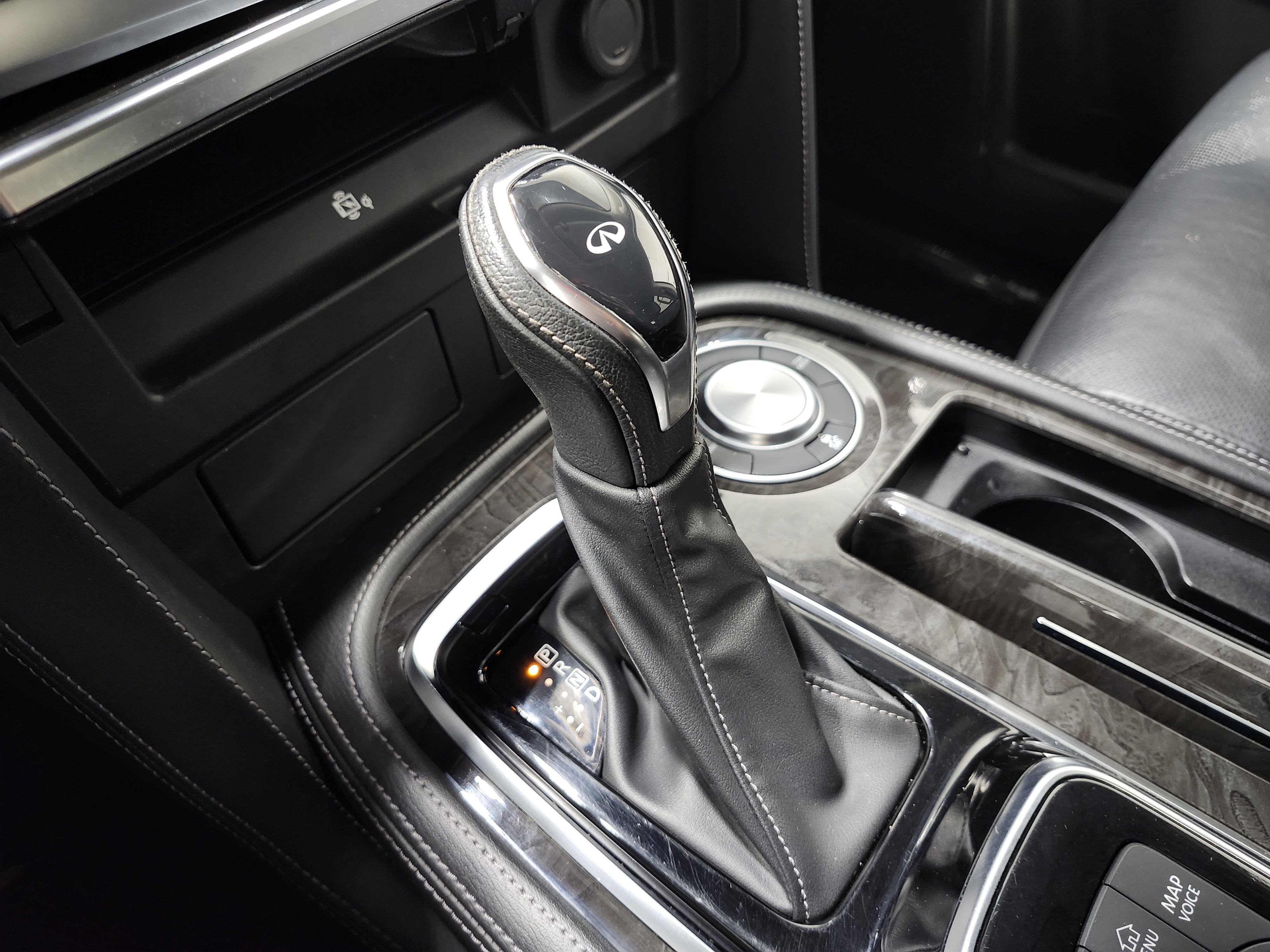 Used 2023 INFINITI QX80 Luxe w/ Cargo Package image 38