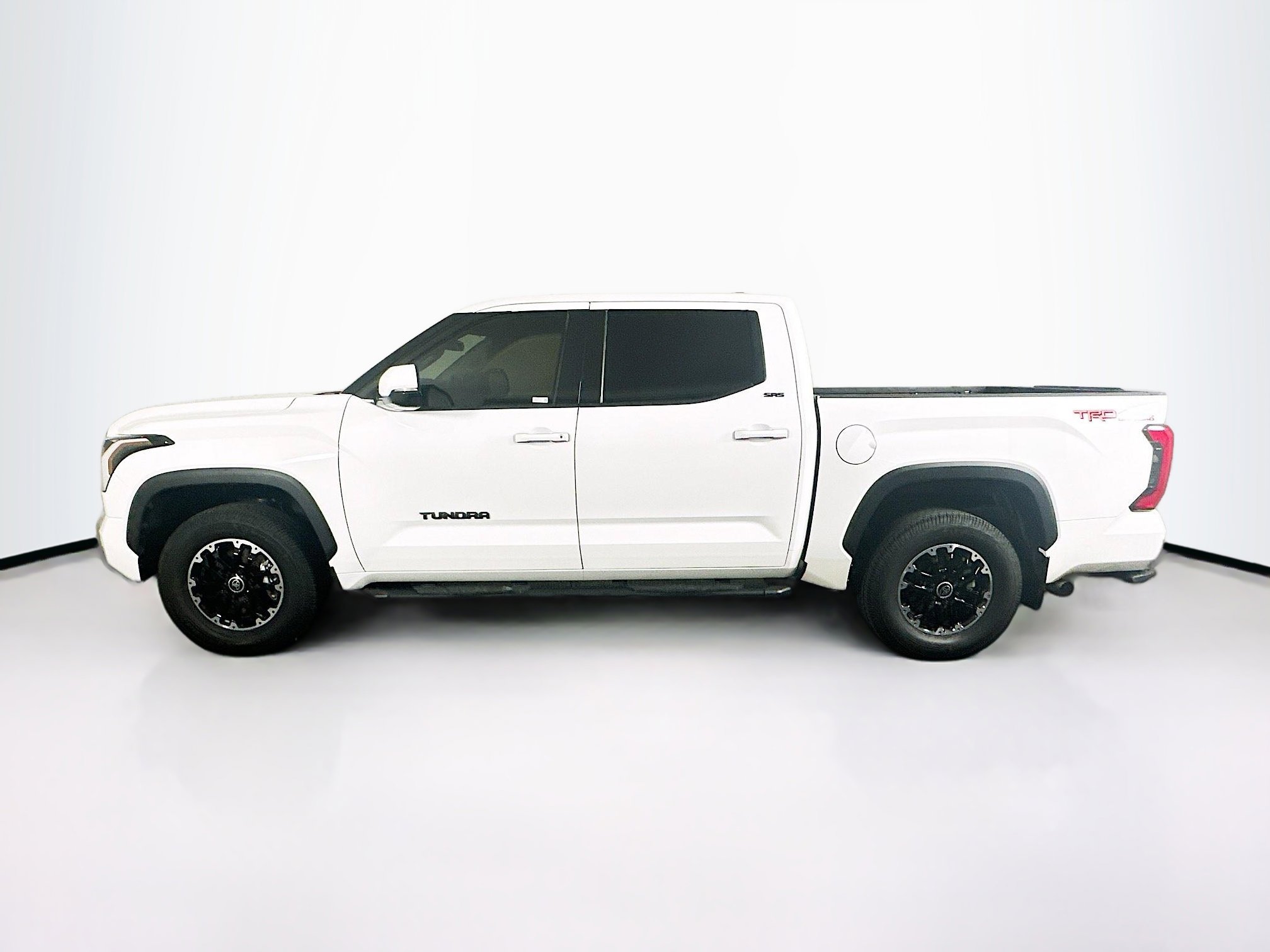 Used 2023 Toyota Tundra SR5 w/ TRD Off-Road Premium Package AWD/4WD image 4