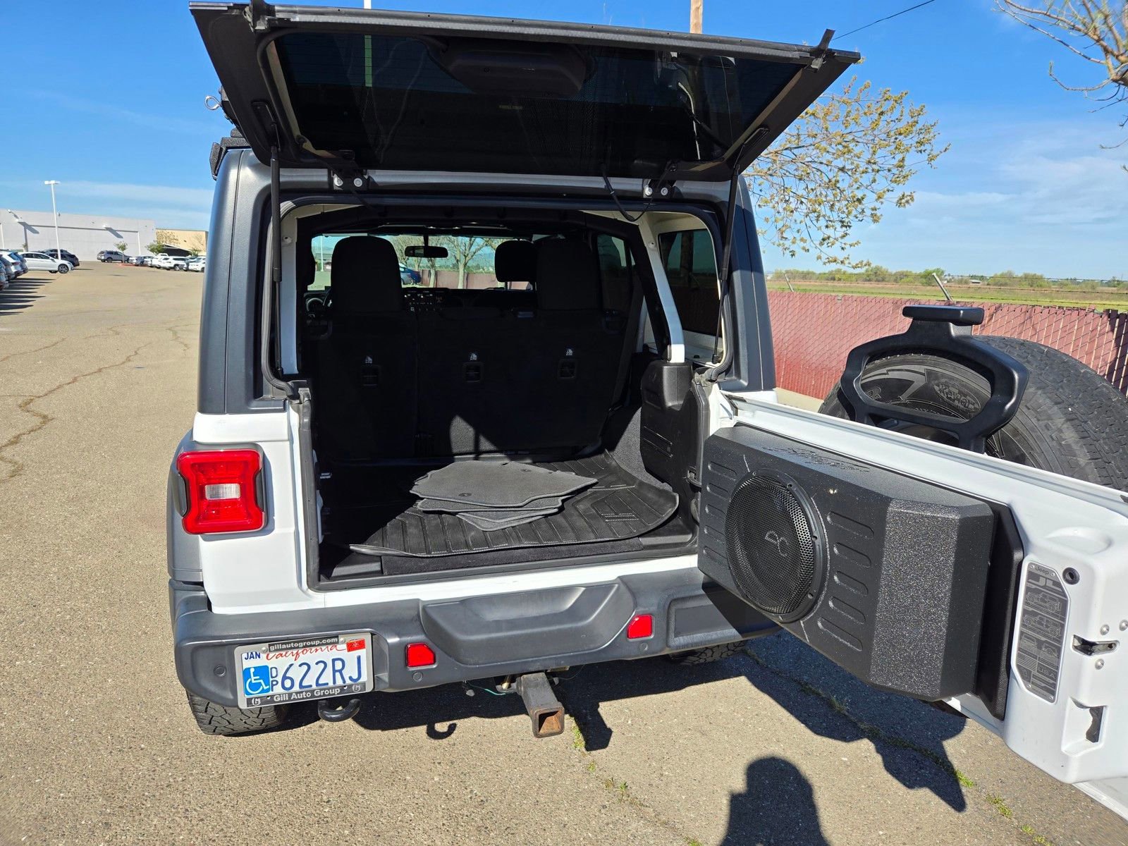 Used 2019 Jeep Wrangler Unlimited Sport S image 9