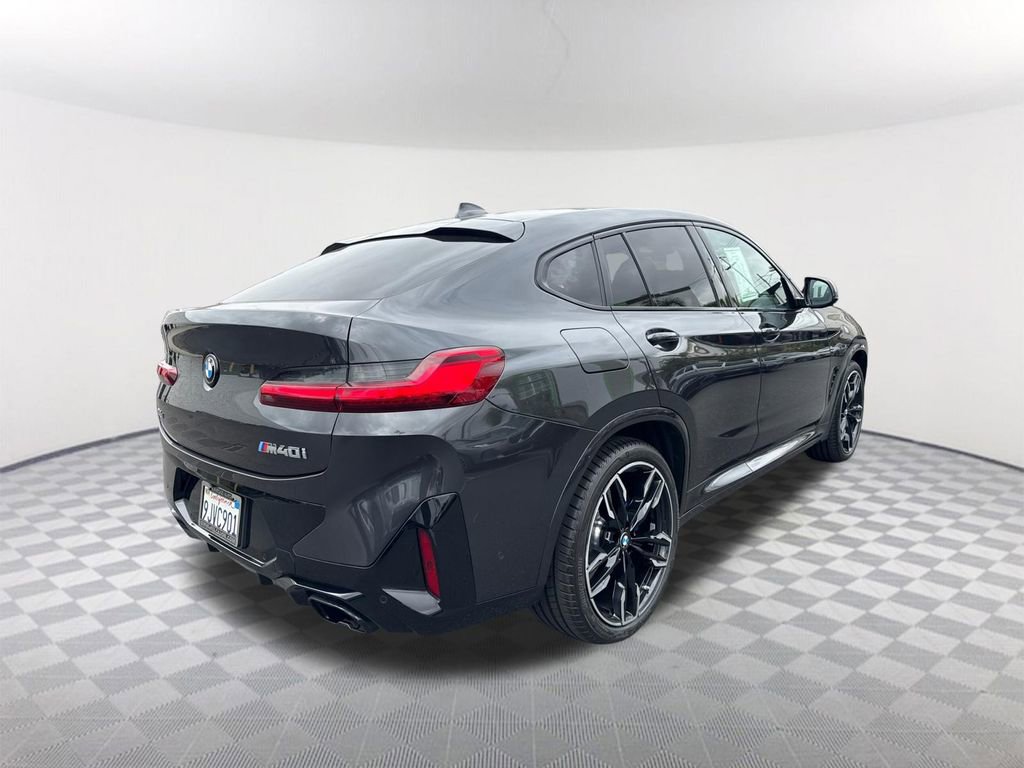 Certified 2024 BMW X4 M40i w/ Premium Package image 28