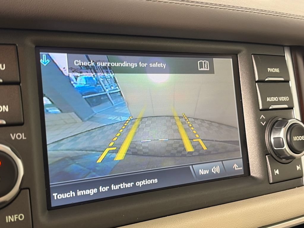 Used 2010 Land Rover Range Rover HSE AWD/4WD image 20