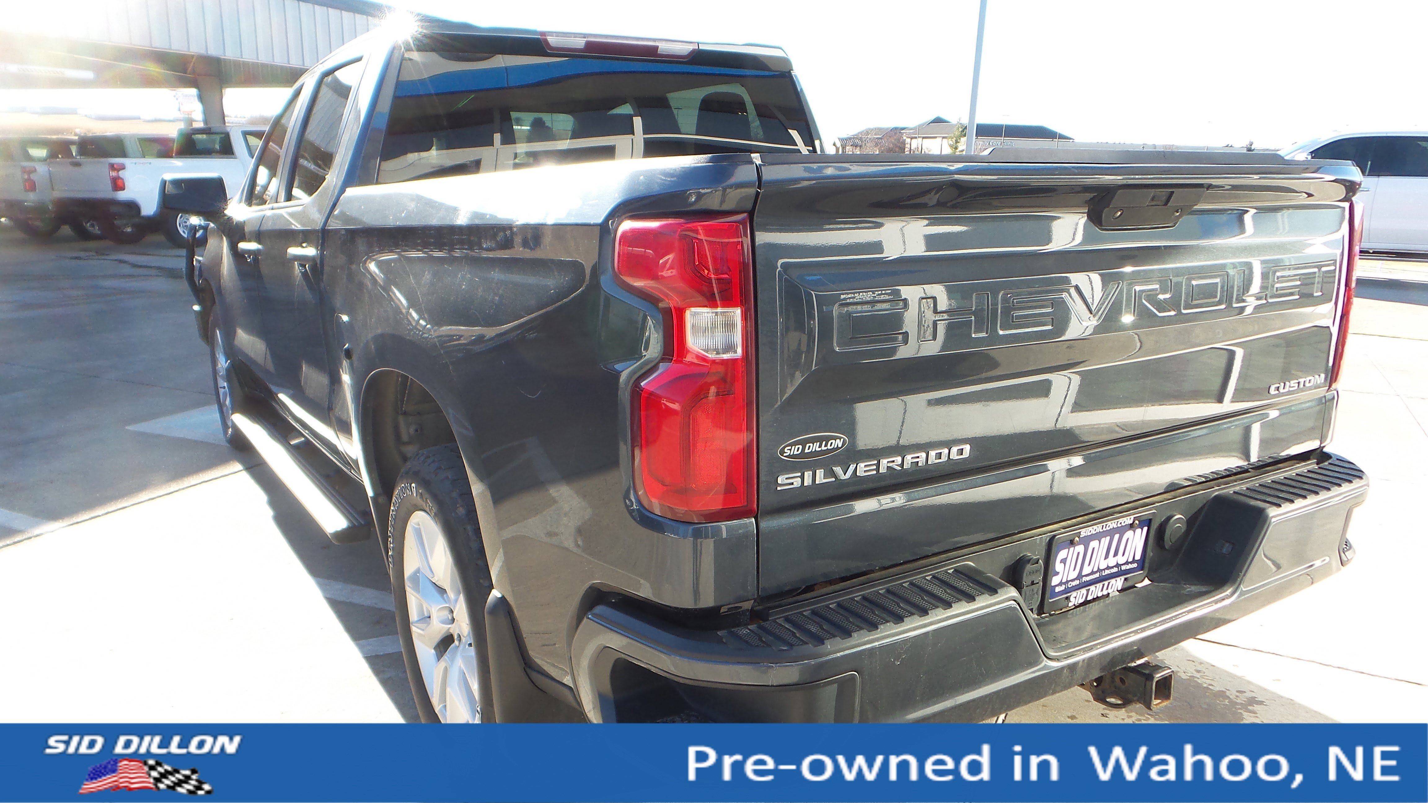 Used 2019 Chevrolet Silverado 1500 Custom w/ Custom Value Package image 3