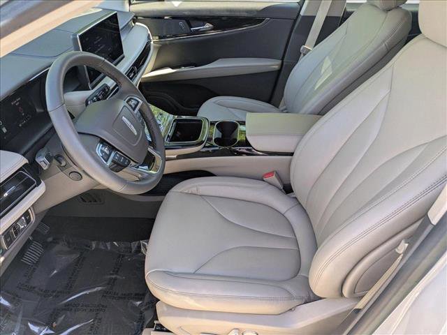 Used 2022 Lincoln Nautilus FWD w/ Premium Package image 16