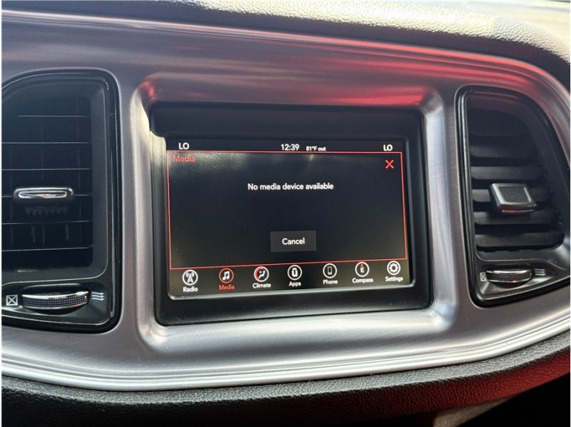 Used 2019 Dodge Challenger SXT image 37