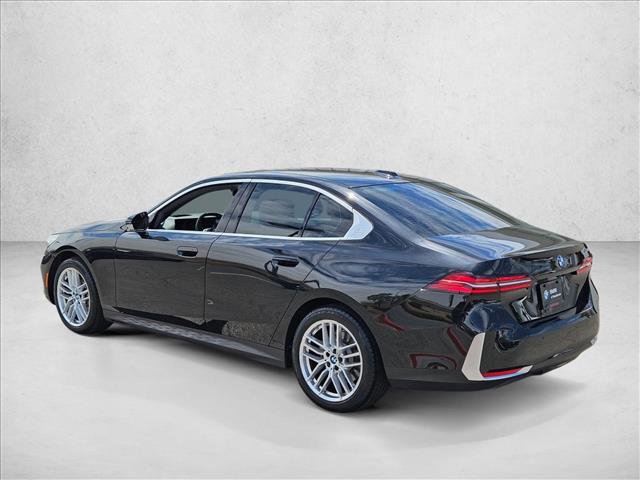 Used 2024 BMW 530i w/ Premium Package RWD image 7