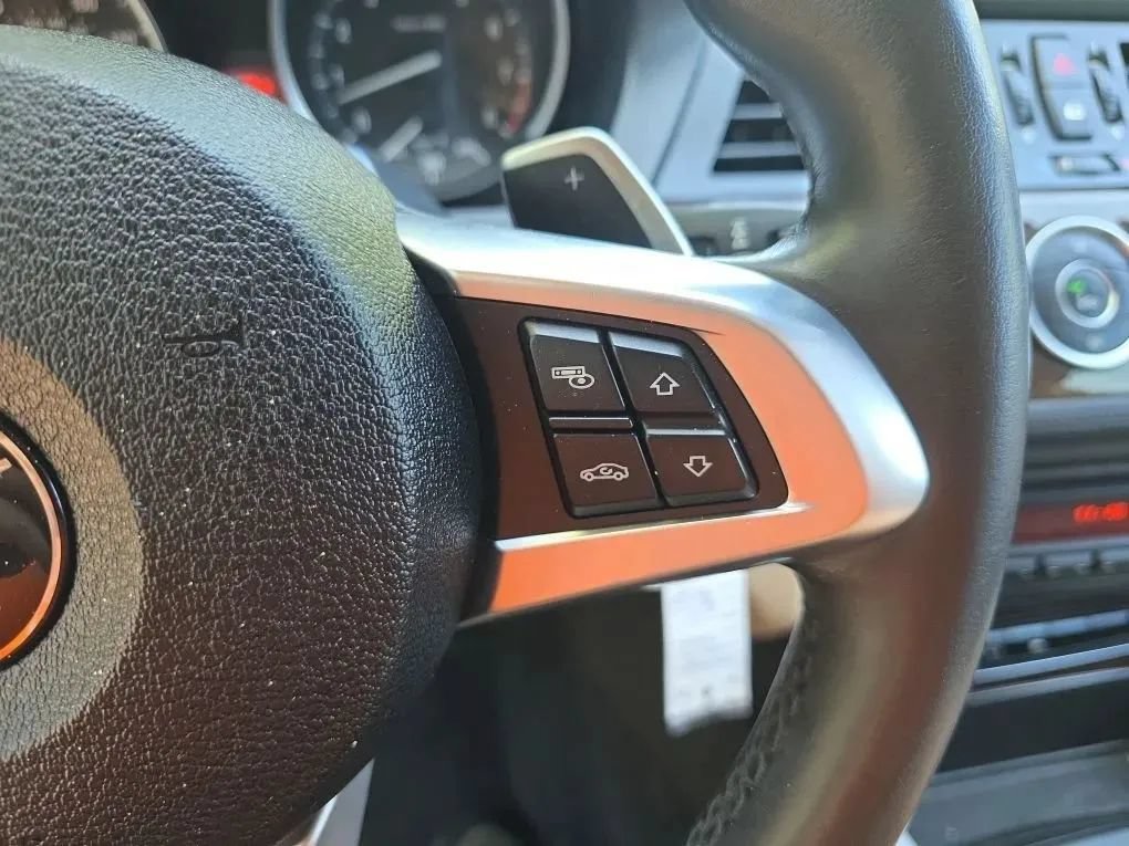 Used 2012 BMW Z4 sDrive35i RWD image 18