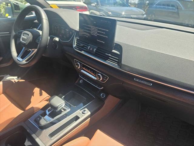 Used 2025 Audi Q5 2.0T Premium Plus w/ Premium Plus Package AWD/4WD image 11