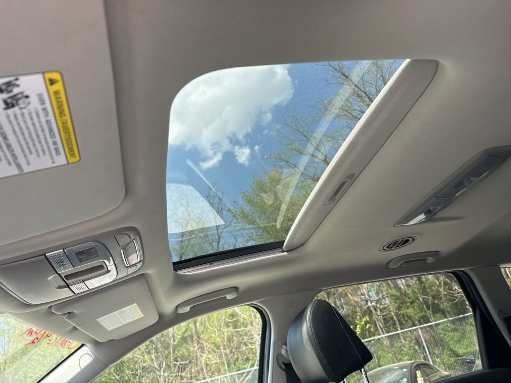 Used 2025 Kia Telluride S image 15