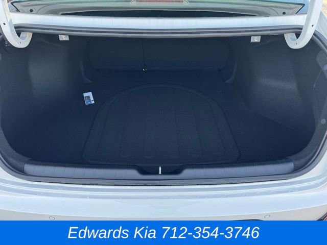 New 2025 Kia K4 GT-Line Turbo image 8