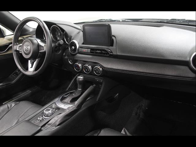 Certified 2023 MAZDA MX-5 Miata Grand Touring w/ Weather Package RWD image 17