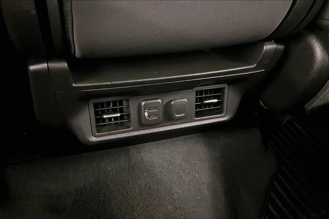 Used 2020 Chevrolet Silverado 2500 LT w/ Convenience Package image 26