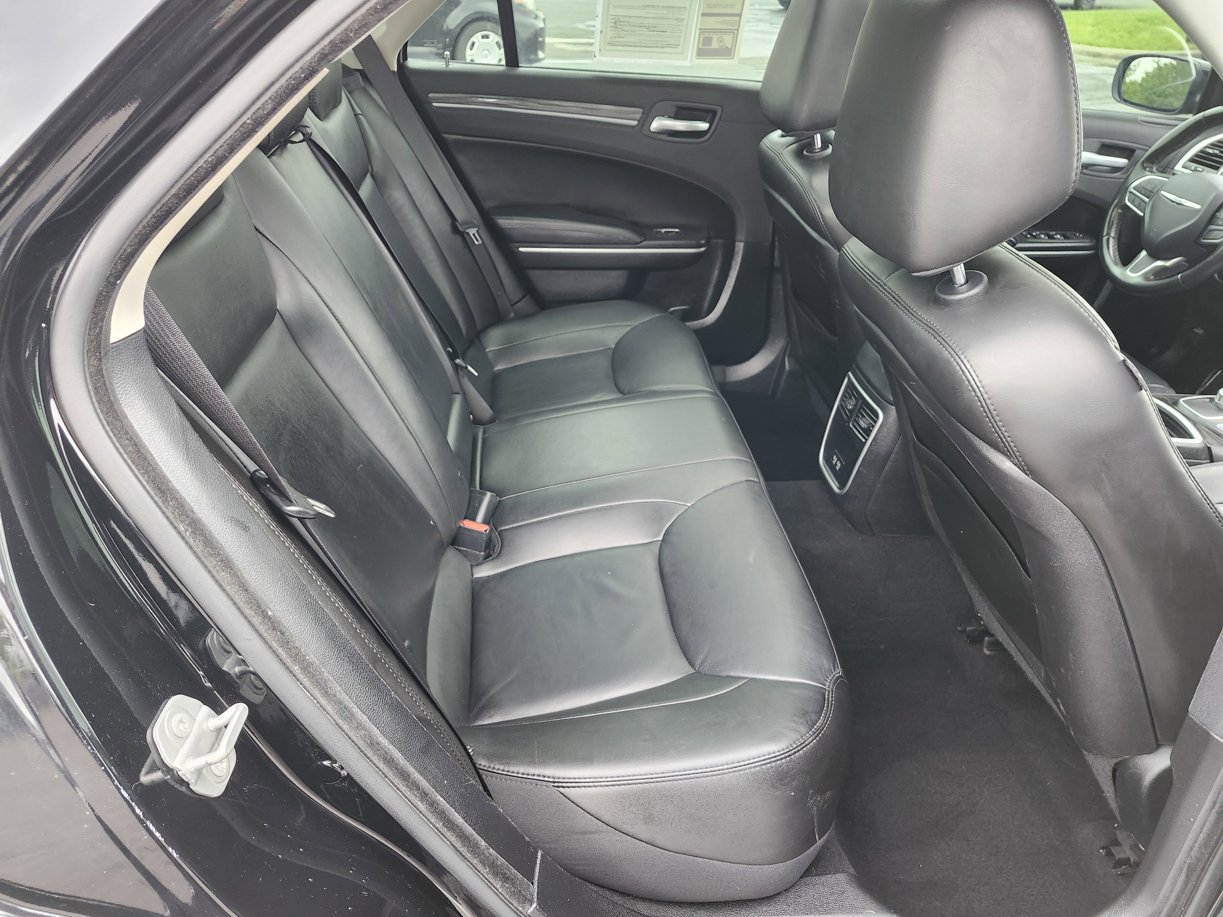 Used 2020 Chrysler 300 Touring L w/ Quick Order Package 2EF RWD image 20