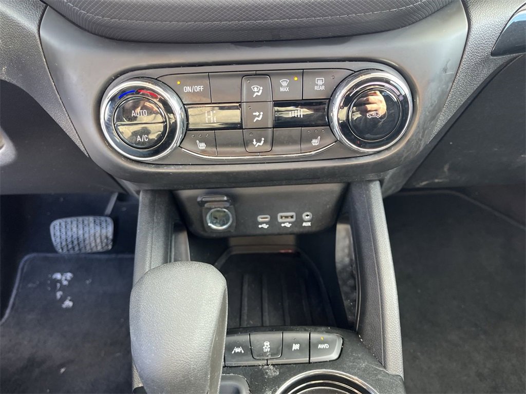 Certified 2023 Chevrolet TrailBlazer LT w/ Convenience Package image 17