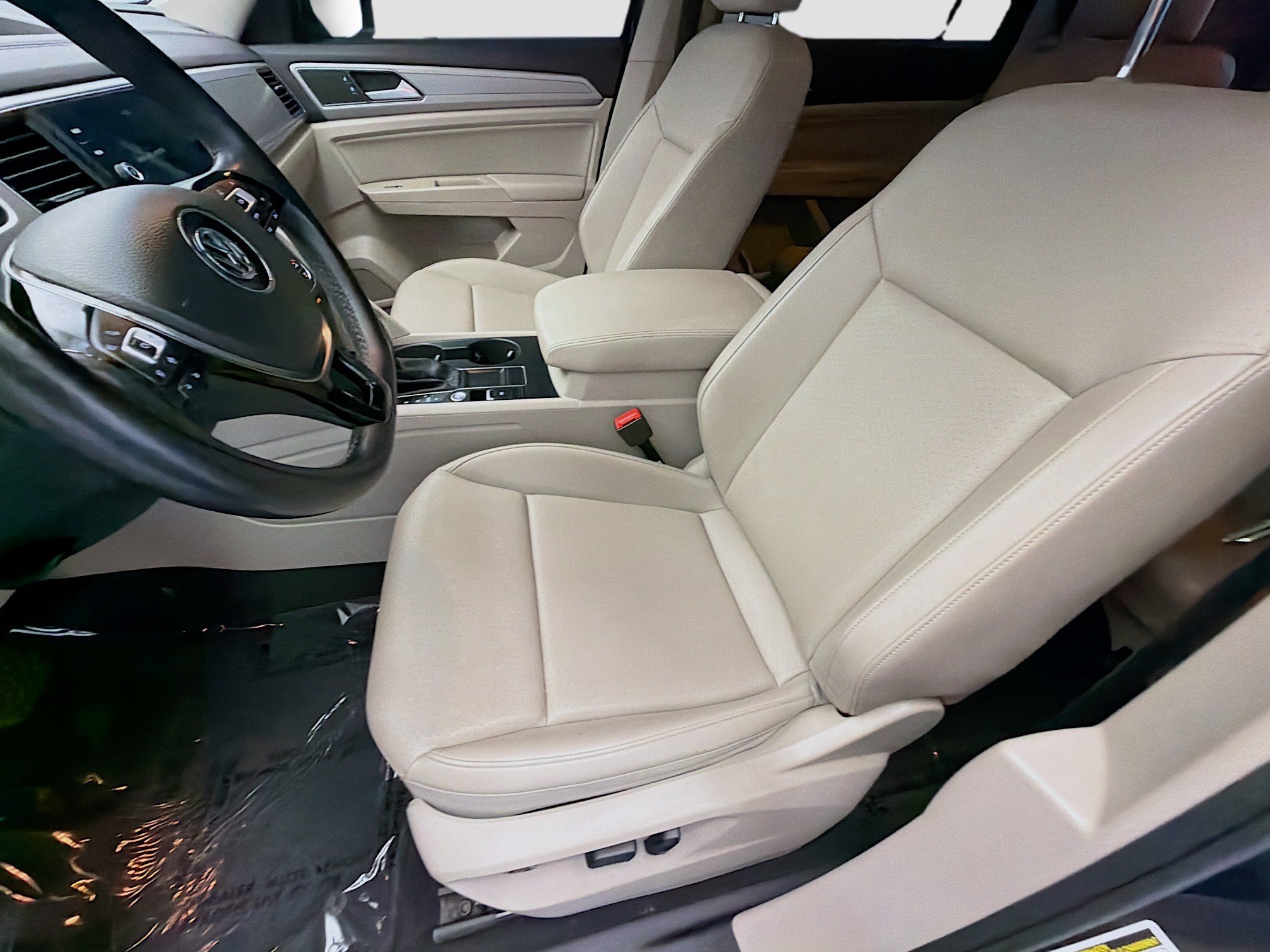 Used 2019 Volkswagen Atlas SE w/ Towing Package FWD image 11