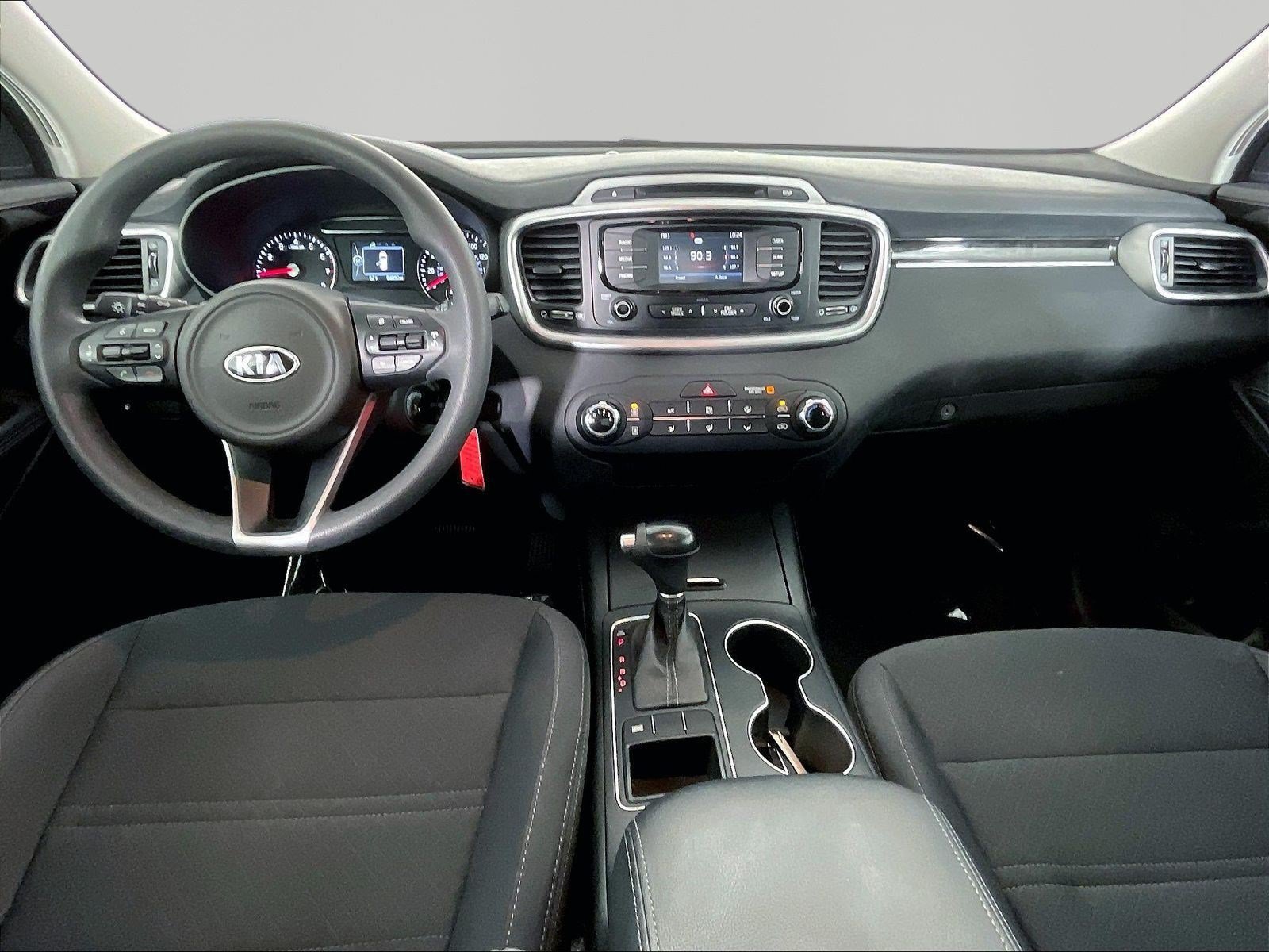 Used 2017 Kia Sorento FWD image 7