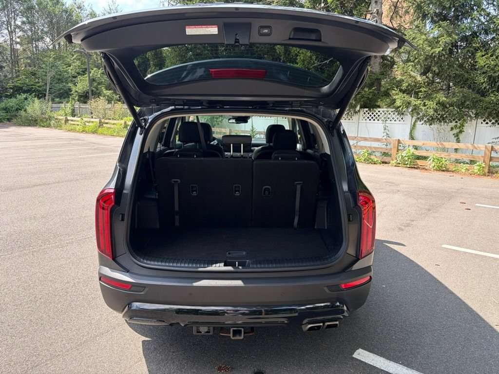 Used 2022 Kia Telluride EX w/ EX Premium Package AWD/4WD image 7