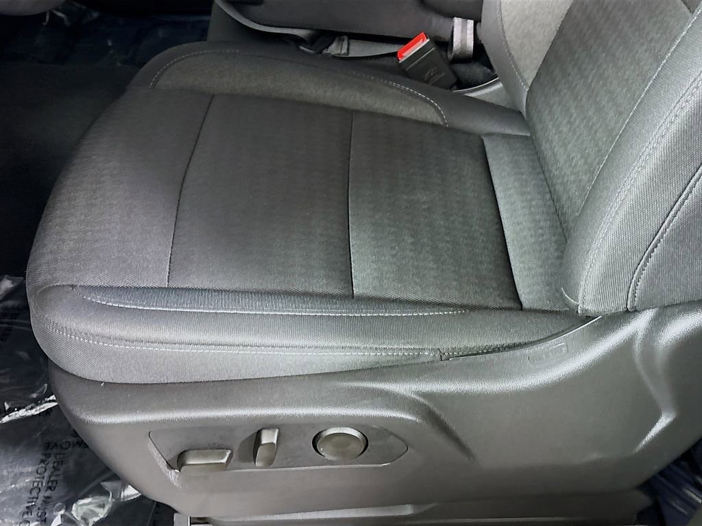 Used 2026 Chevrolet Silverado 1500 LT image 21