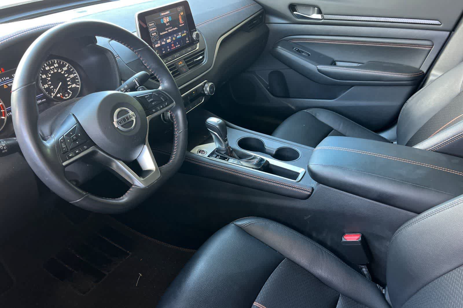 Used 2022 Nissan Altima 2.5 SR FWD image 14