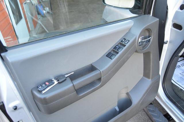 Used 2008 Nissan Xterra S w/ Supplemental Air Bag Pkg RWD image 51