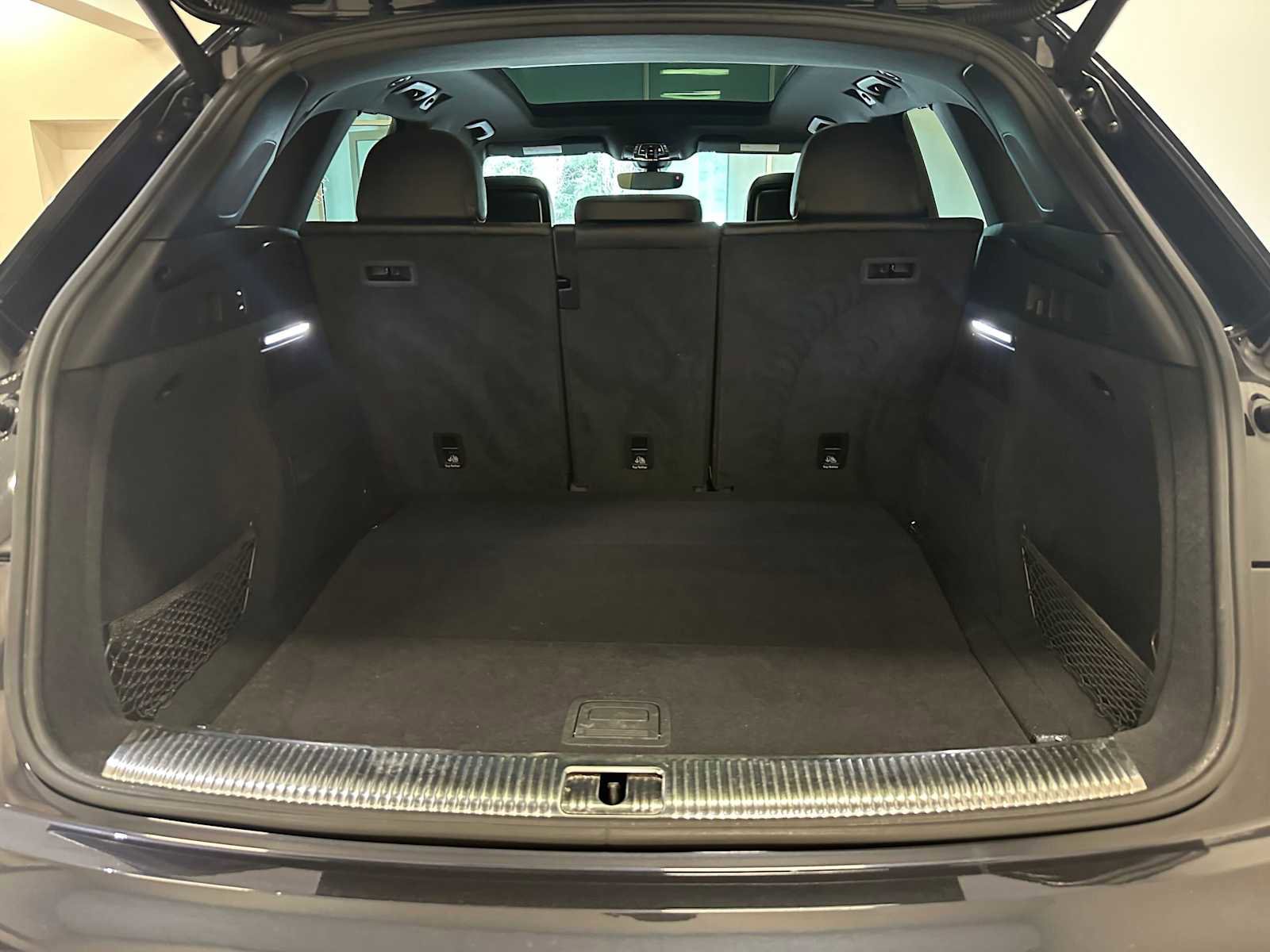 Used 2018 Audi SQ5 Prestige w/ Prestige Package AWD/4WD image 31