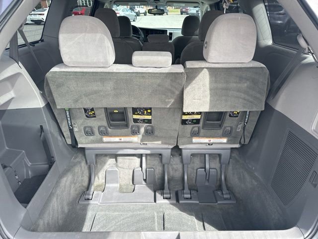 Used 2017 Toyota Sienna LE image 17