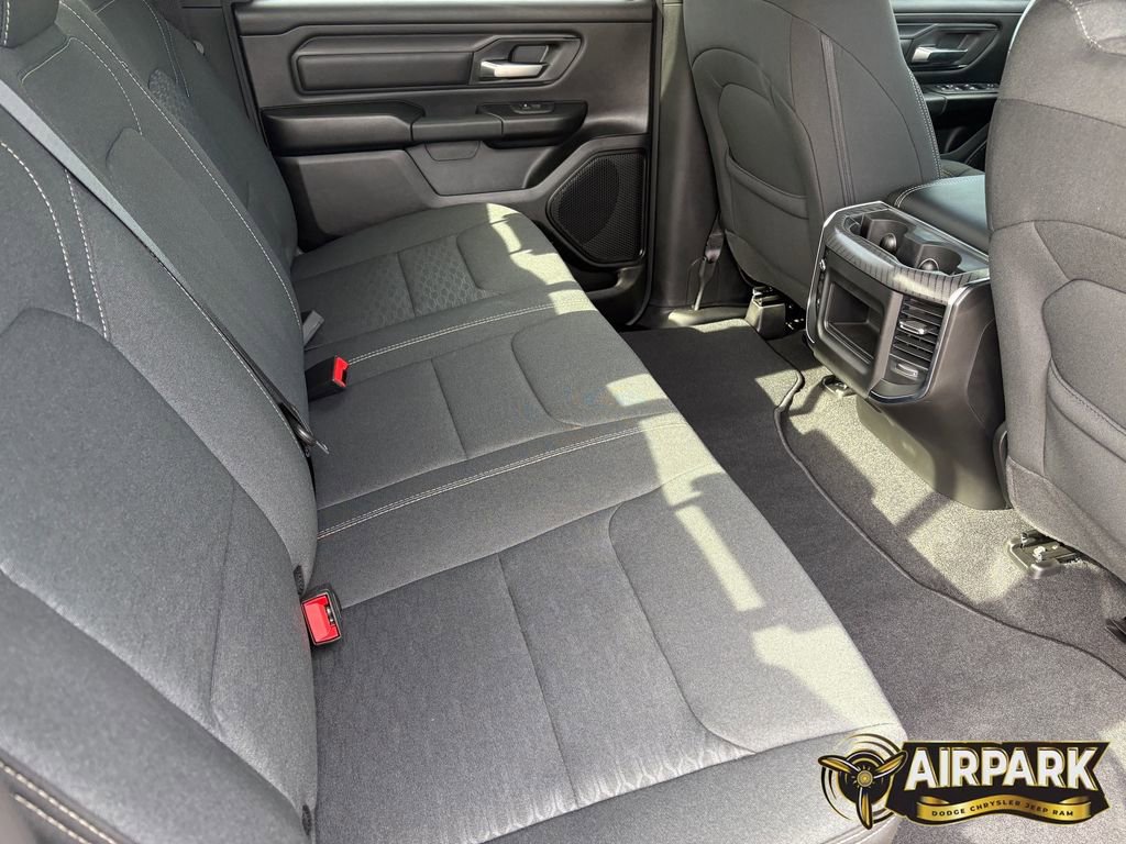 New 2026 RAM 1500 Express AWD/4WD image 12