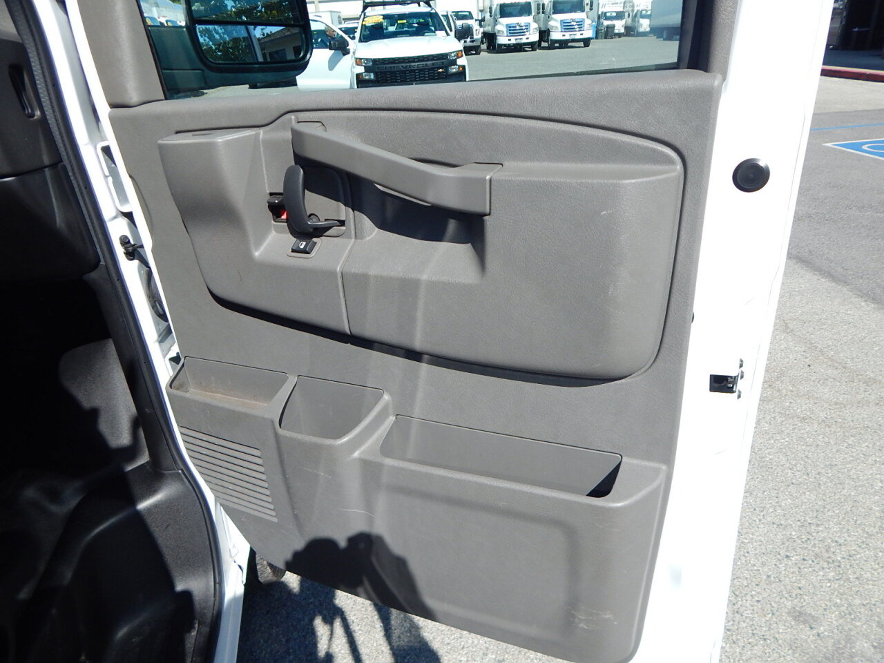 Used 2021 Chevrolet Express 2500 w/ Driver Convenience Package RWD image 23