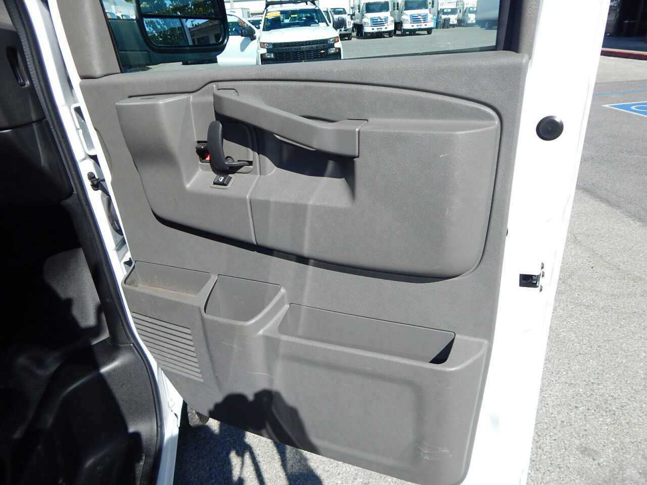 Used 2021 Chevrolet Express 2500 w/ Driver Convenience Package RWD image 23