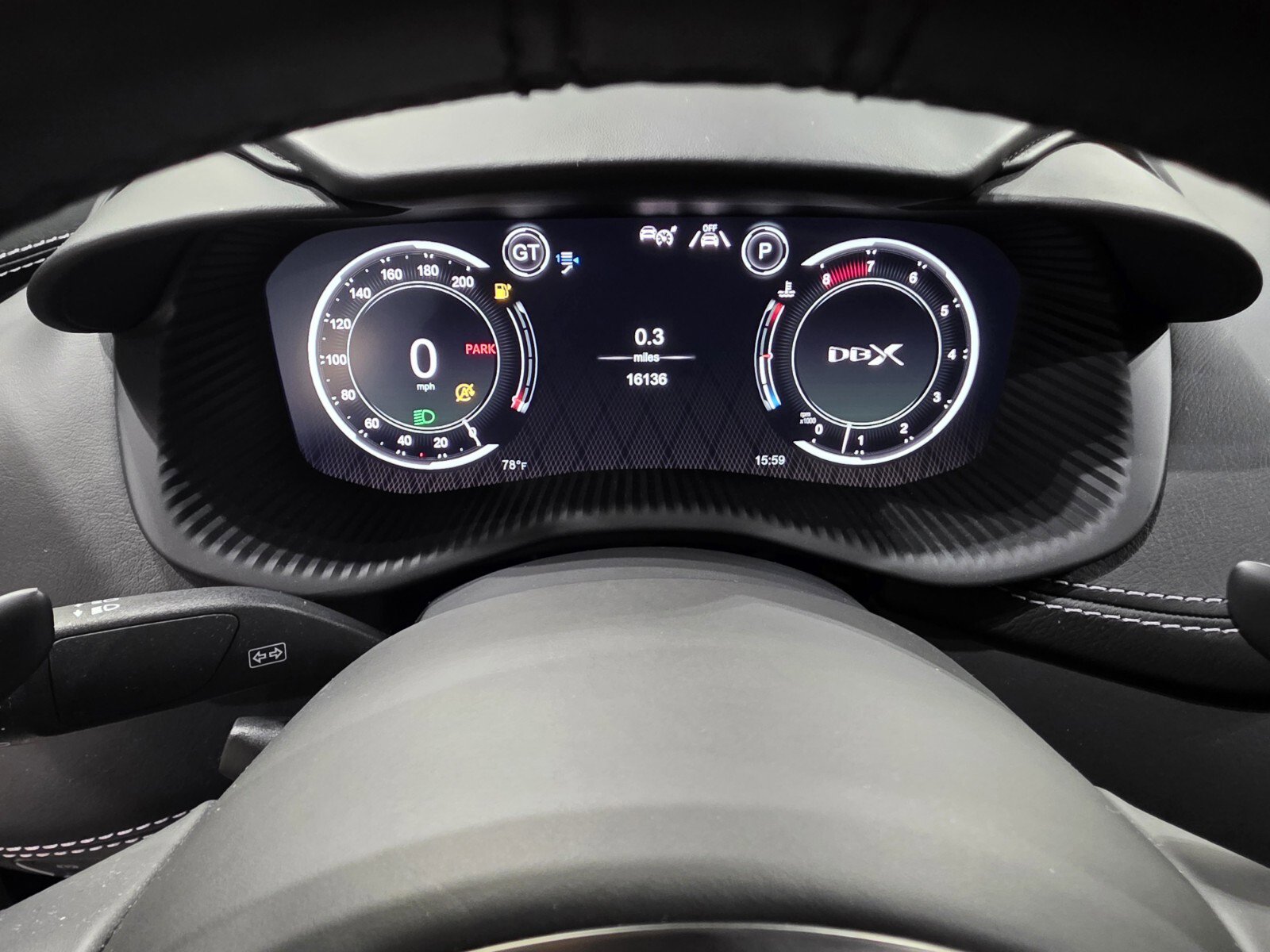 Used 2021 Aston Martin DBX image 6